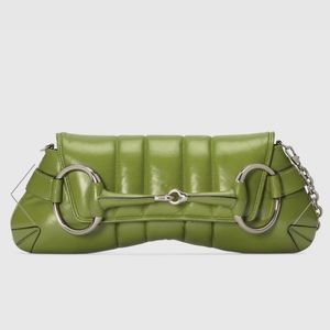 Meet your Posher, Dominique